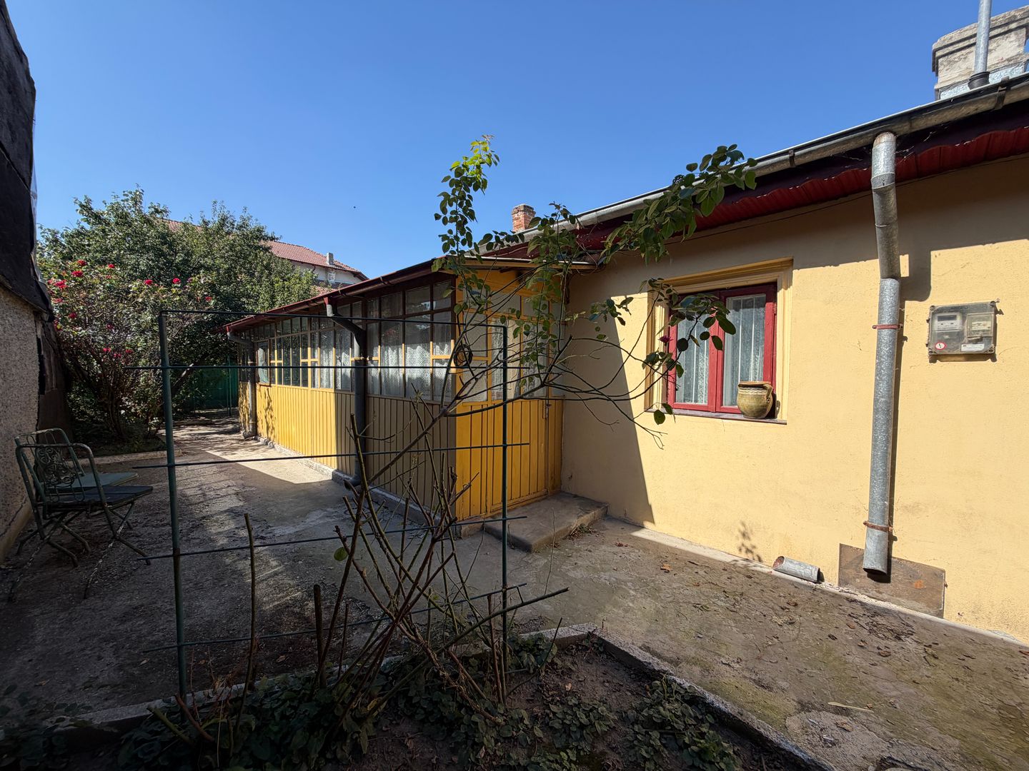 Casă cu teren 251 mp – zona Andronache, Strada Mențiunii - Poză 2