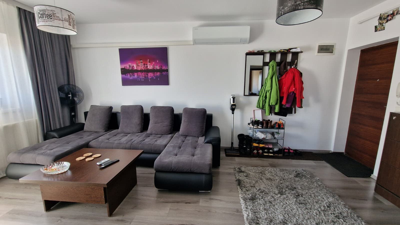Apartament 3 camere , 2 băi 2 balcoane, Etaj 2, Cartier Turnisor - Poză 3