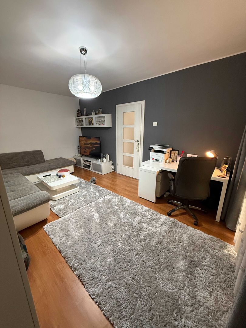 Vanzare apartament 2 camere in Titan-Buhusi, bloc 1978, mobilat, utilat, parcare - Poză 6