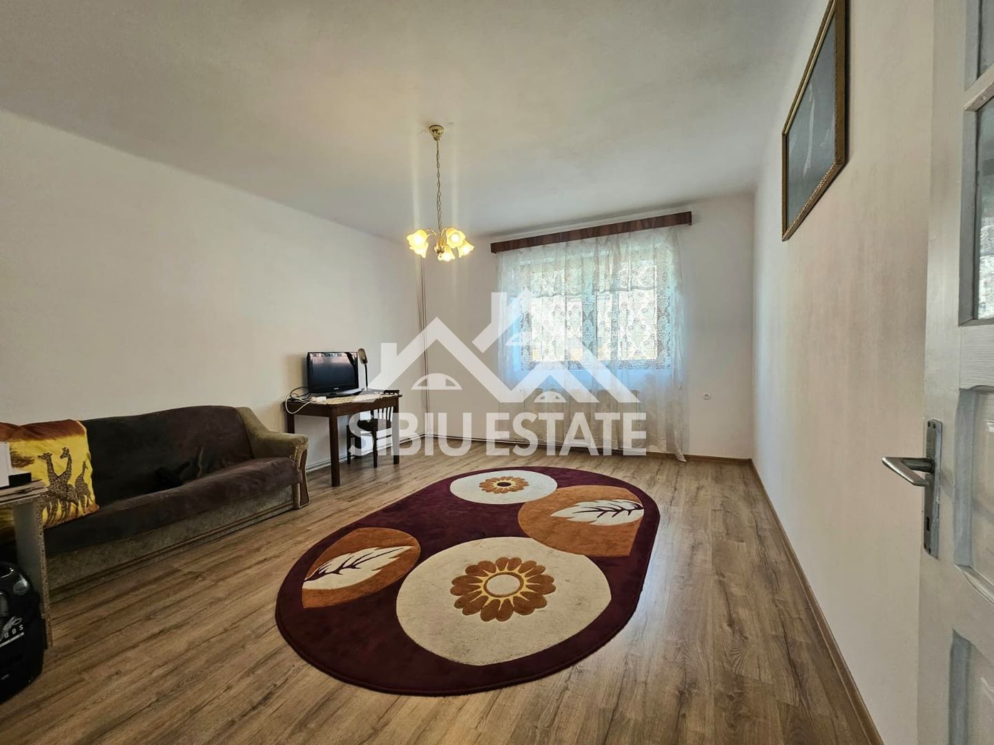 Casa Sibiu central 5 camere, 4 bai - Poză 10