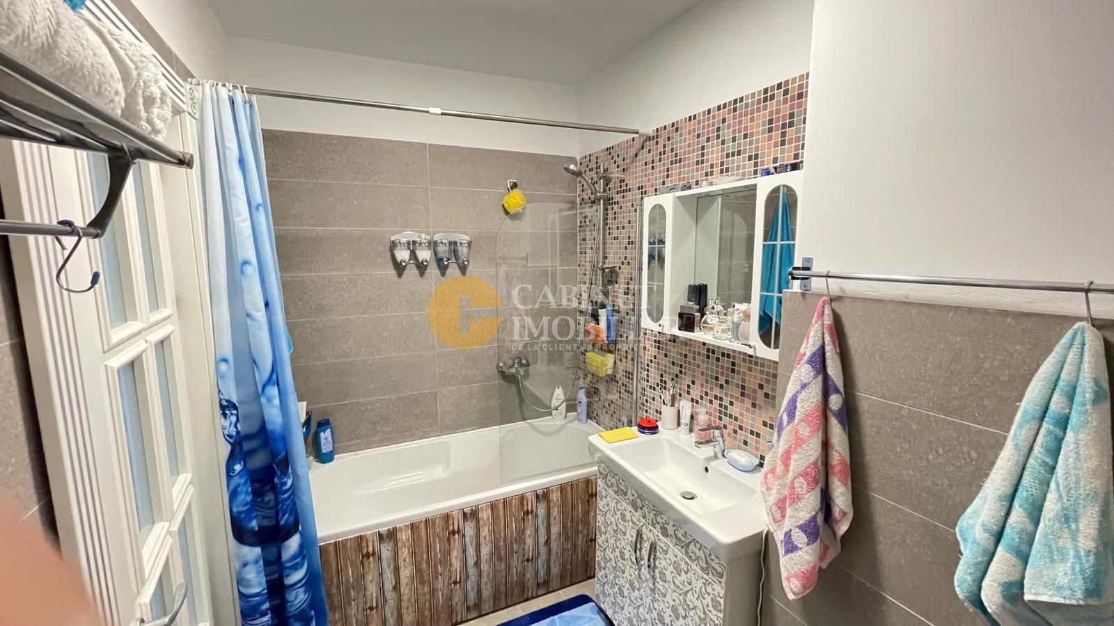 3 Camere Decomandat -Etaj Intermediar Bloc 2018 -Cug - Poză 3