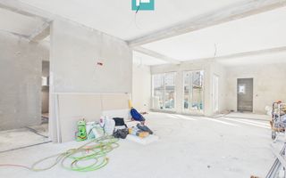 Casă deosebită în Parneava – Strada Griviței - Poză 8