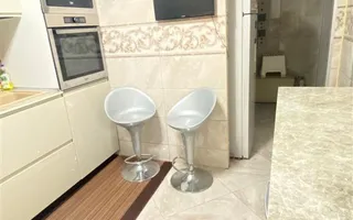 Apartament 3 camere BD Chisinau  decomandat etajul 1/10 bloc 1983 - Poză 11