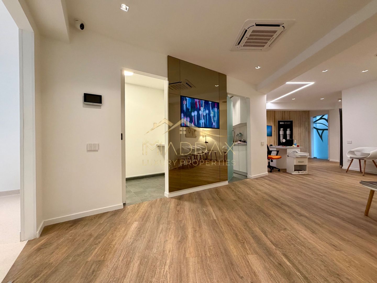 Spatiu comercial *105mp* / cabinet stomatologic / Sos. Nordului Herastrau - Poză 5