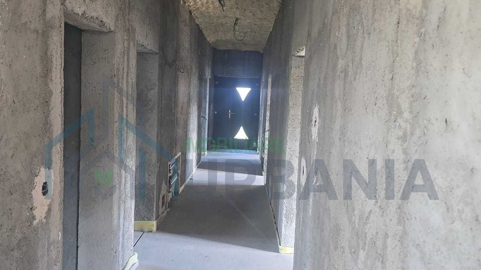 Casă de vânzare în Schitu Duca, Iași - 210 mp utili, 4 camere, 3 băi - Poză 5