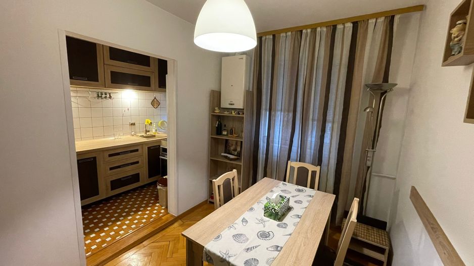 Apartament 3 camere, centrala proprie, zona excelenta! - Poză 3