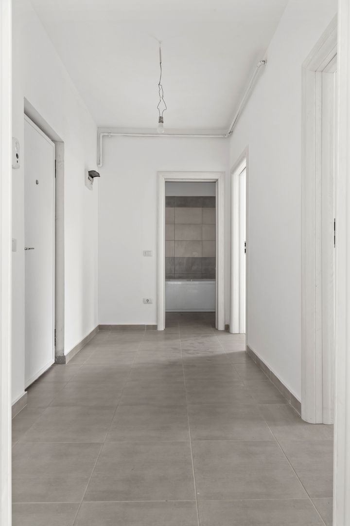 The Building 54 - Uverturii 155 - Poză 26