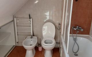 Apartament cu centrală proprie și spațiu de depozitare. - Poză 7