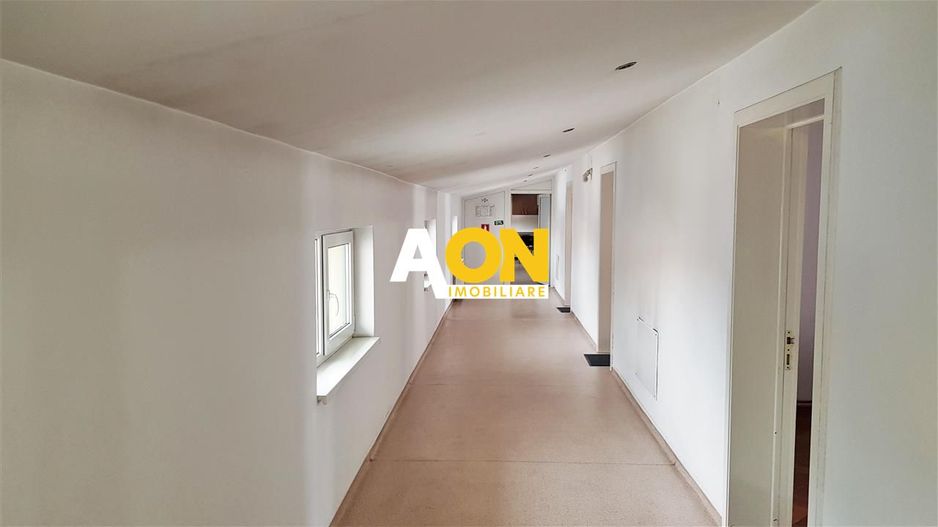 Spațiu de Birouri și Comercial, 800mp + Hală 500mp, Parcare Privată - Poză 27