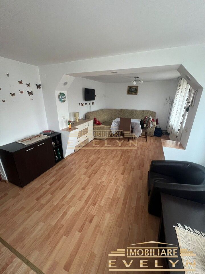 Casa + teren de vanzare in Zaicesti la strada principala, pret 75000 euro negociabil! - Poză 8