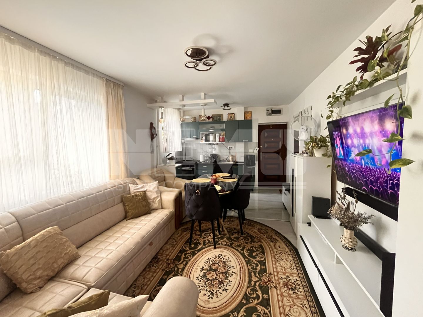 Apartament cu 2 Camere de Vânzare Et.3 I Suceava/Central |69.000E - Poză 1