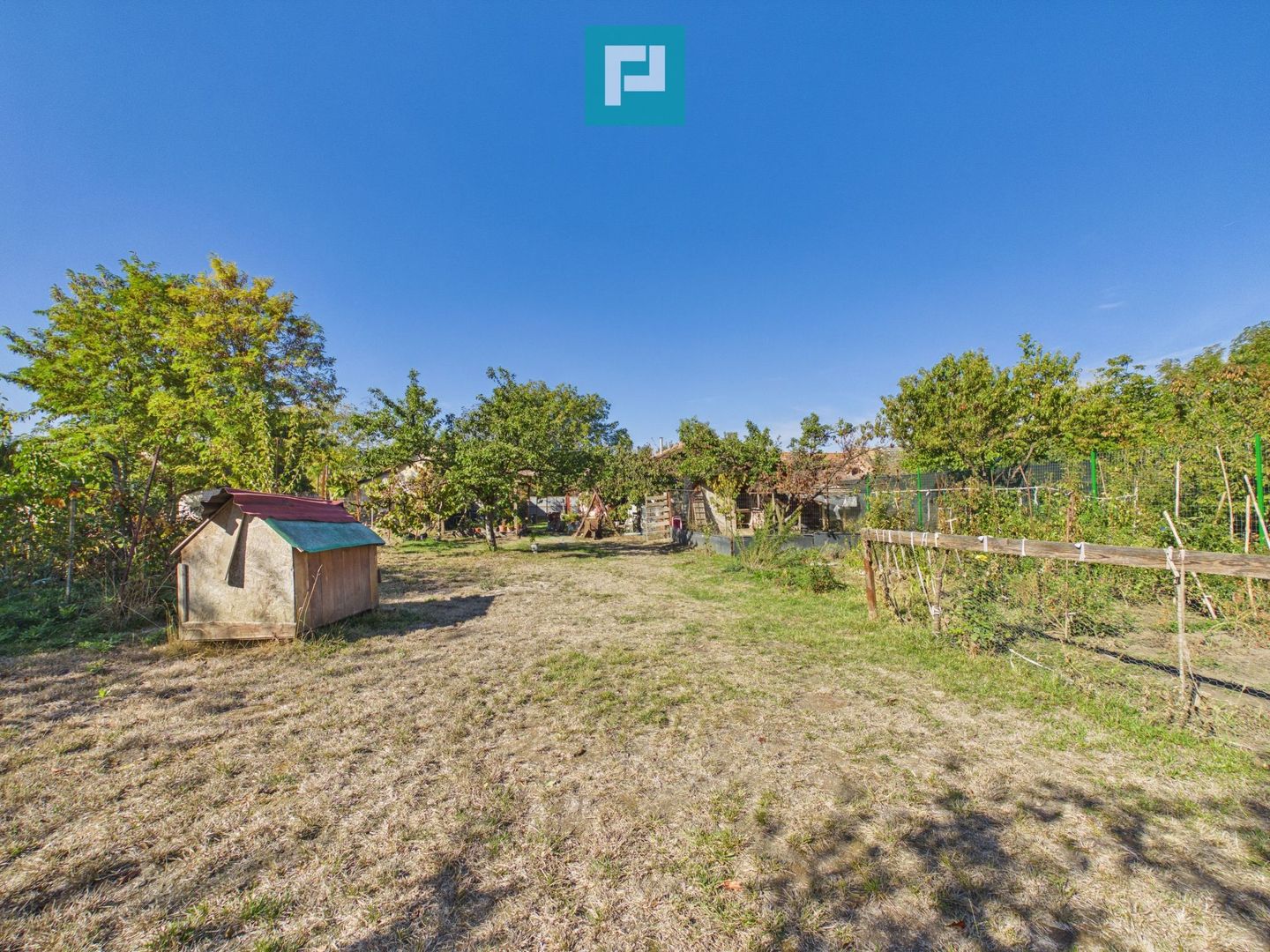Casă cu 3 dormitoare în Bătania - Poză 28