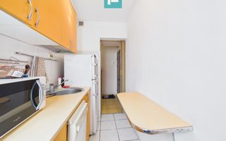 Apartament cu 3 camere în zona Spitalul Județean - Poză 6