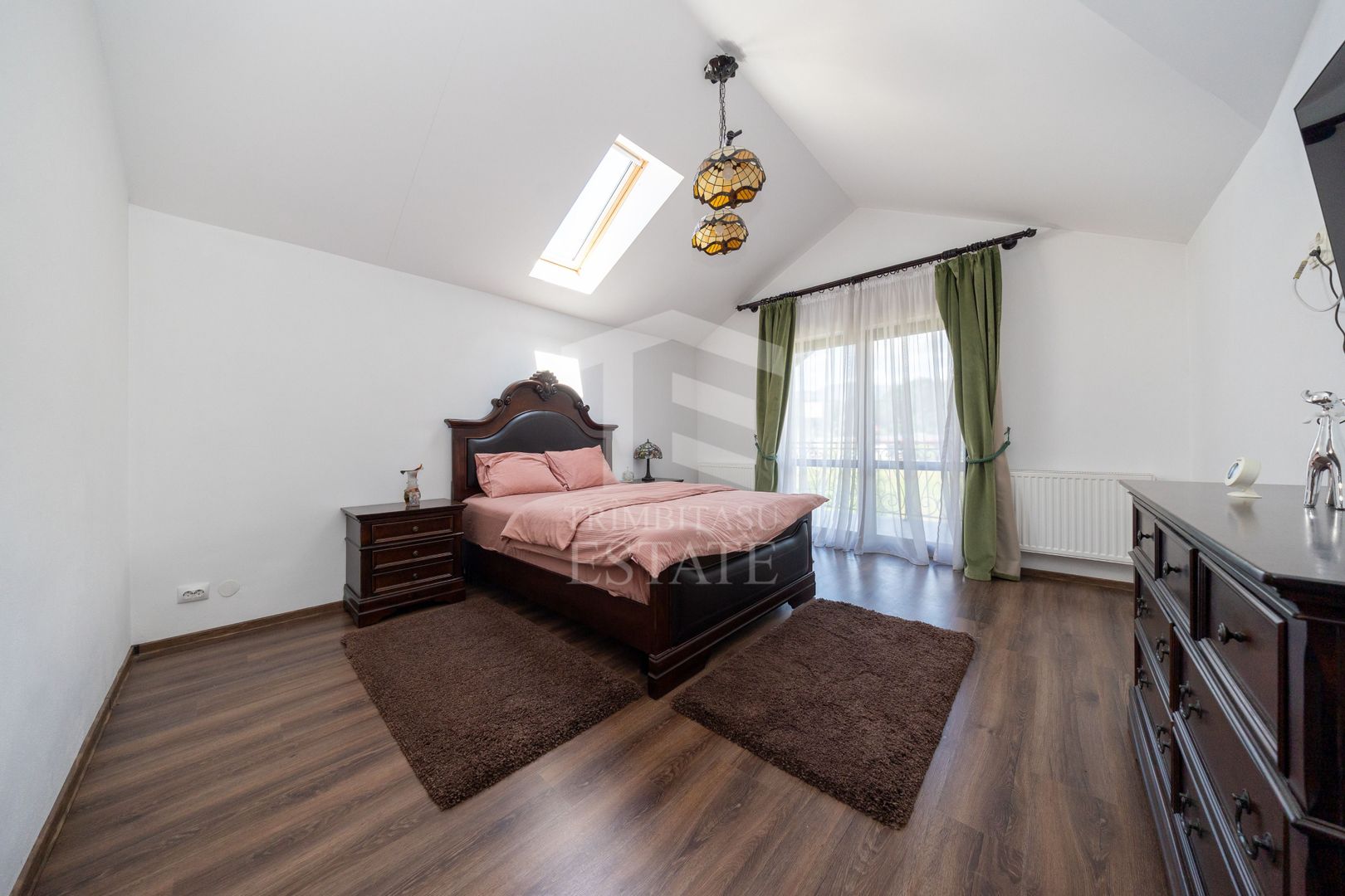 RASNOV| Cladire multifunctionala | 350 mp | Vad turistic si comercial - Poză 15