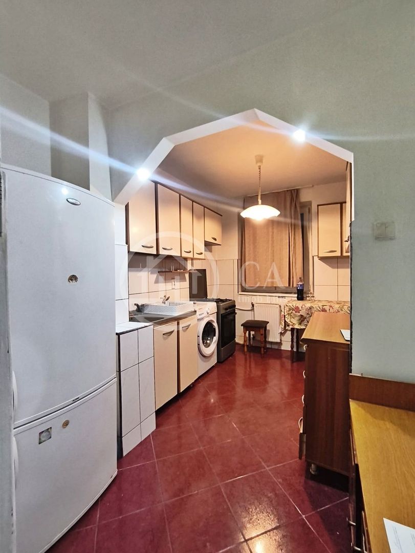 Apartament de închiriat cu 3 camere in zona Rogerius, Oradea - Poză 10