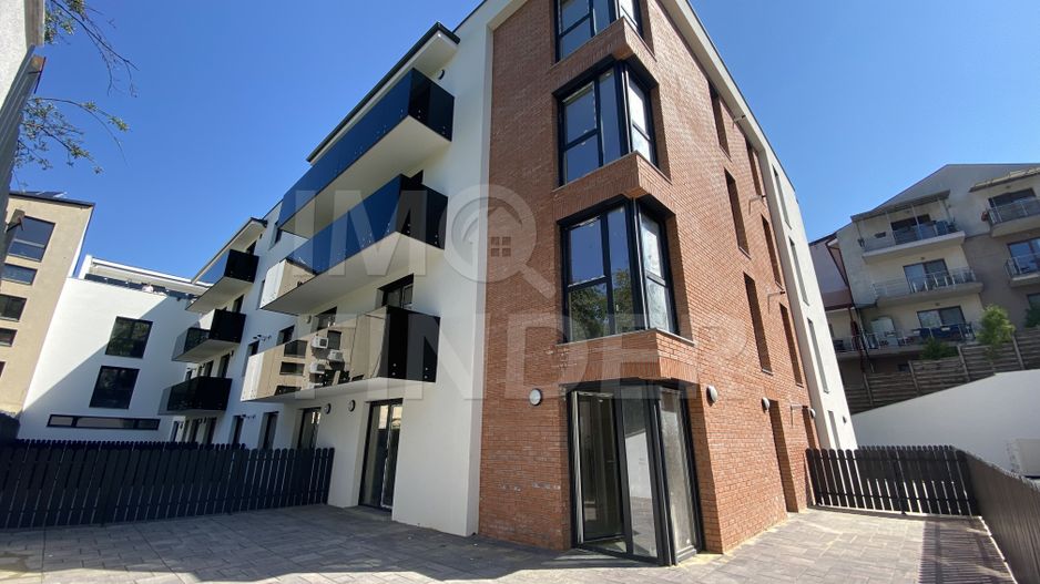 Vanzare  3 camere  imobil nou, zona Piata Cipariu - Poză 2