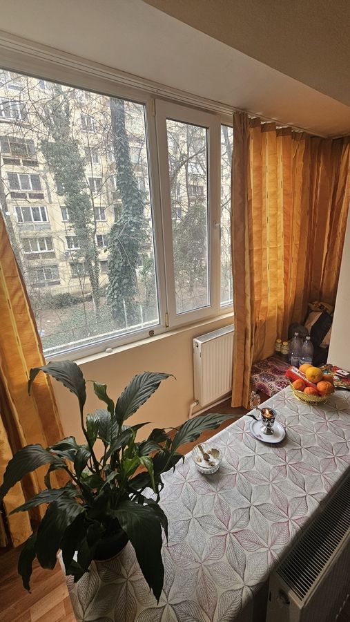 GARSONIERA LUJERULUI BLOC 1979 - Poză 4