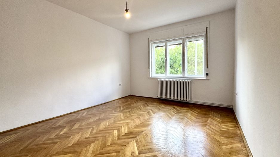 Apartament spațios într-o vilă, cu 2 garaje și terase – zona Iosefin - Poză 3
