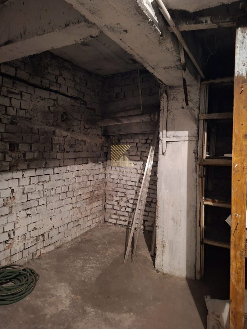 Garaj de vânzare – Bulevardul Victoriei, Brașov - Poză 5