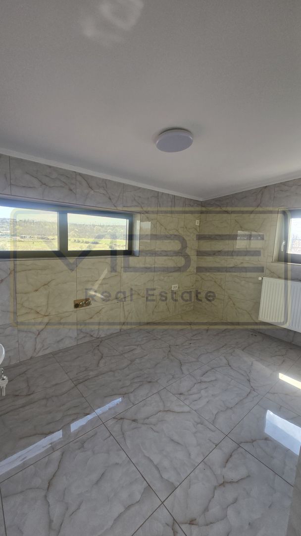 Spatiu 240mp Showroom / Magazin Industrial / Piese etc - Poză 21