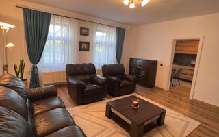 Apartament de inchiriat la casa 3 camere decomandat,AC,Panouri fotovoltaice - Poză 1