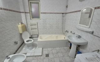 Apartament la casa, 3 camere, 2 bai, 92mp, terasa, zona Iris - Poză 4
