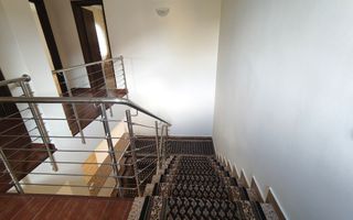 Vila spatioasa Pipera | Garaj, curte mare, 4 parcari | Iancu Nicolae - Poză 11