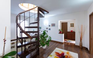 Proprietate exclusivistă ultracentrală -eleganță, spațiu și rafinament - Poză 37