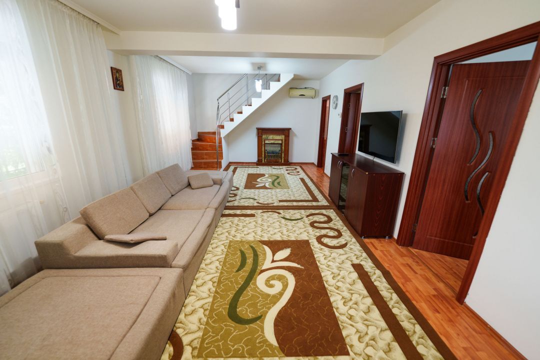 Oaza de liniste in Bariera Valcii – casa P+1 cu terasa, curte si acces securizat - Poză 34