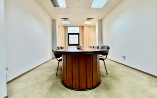 Spațiu pentru birouri langa Funshop Buziașului - Poză 27