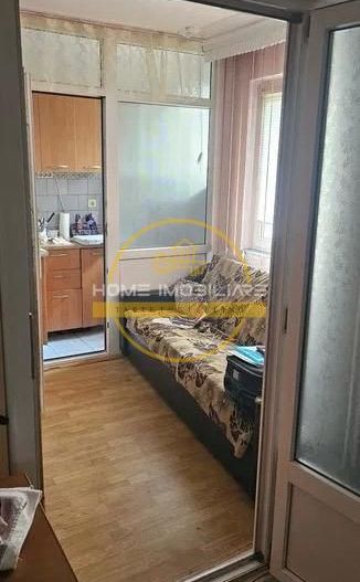 Apartament cu 2 camere / 30 mp/ zona Podu Ros - Poză 4