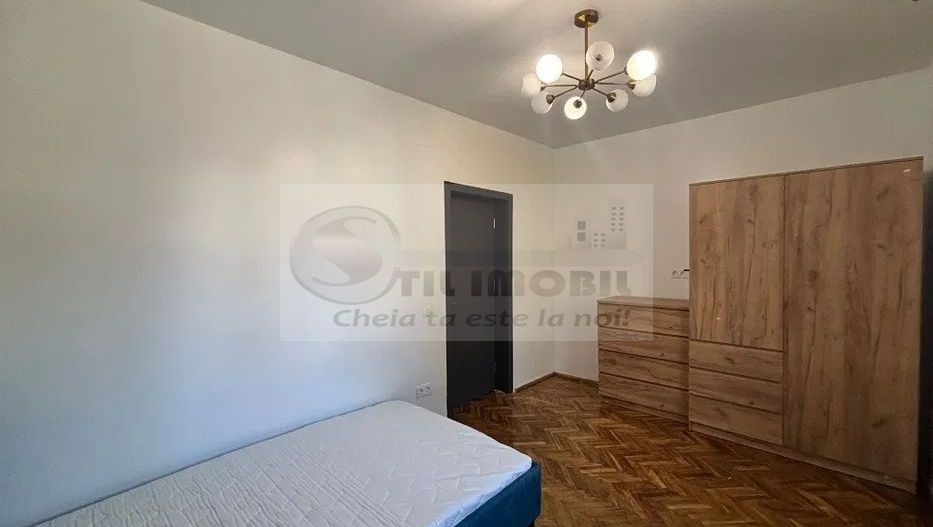 Apartament 3 camere UMF -CENTRU -699 EURO - Poză 4
