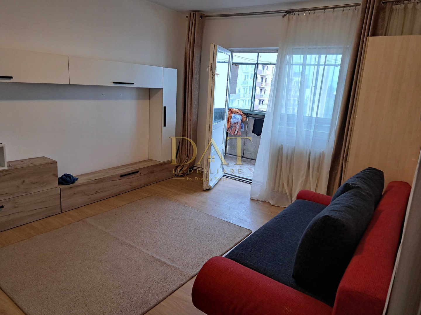 Apartament cu 3 camere | decomandat | Calea Florești | - Poză 1