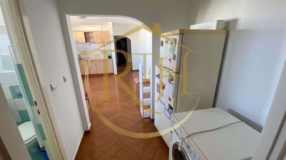 Oferim spre inchiriere ap cu 3 camere la mansarda in Girocului - Poză 1