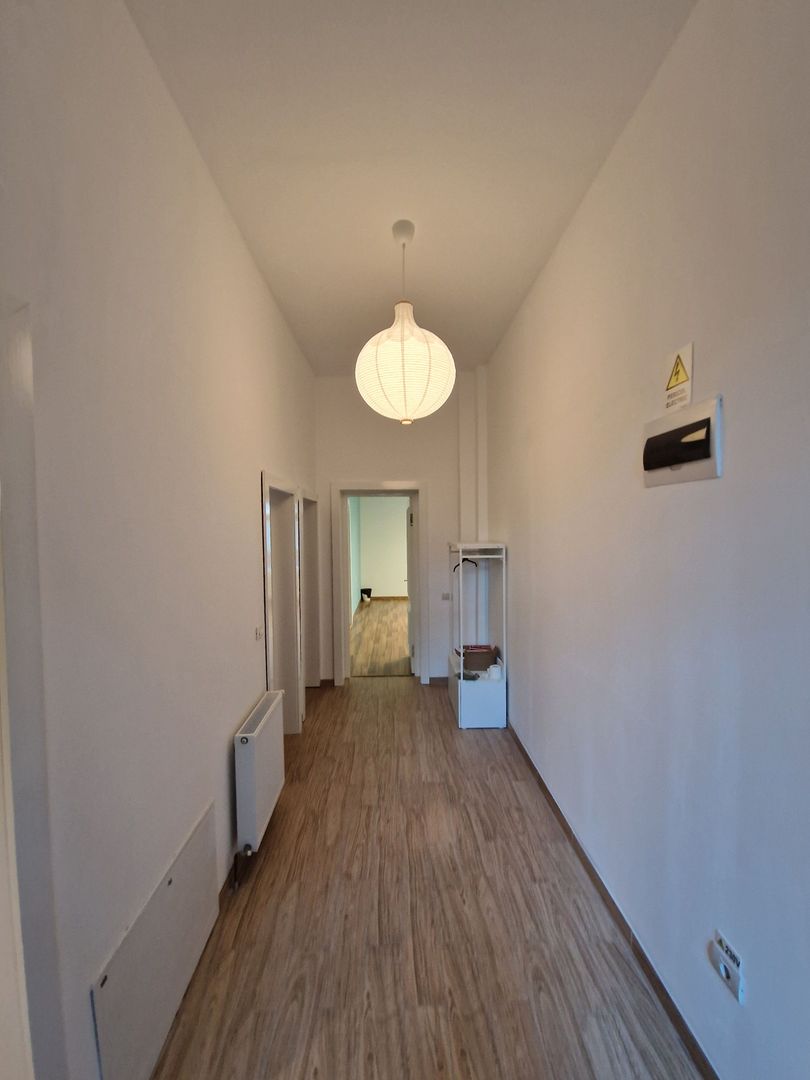 Imobil D+P+1E - 14 camere - Poză 13