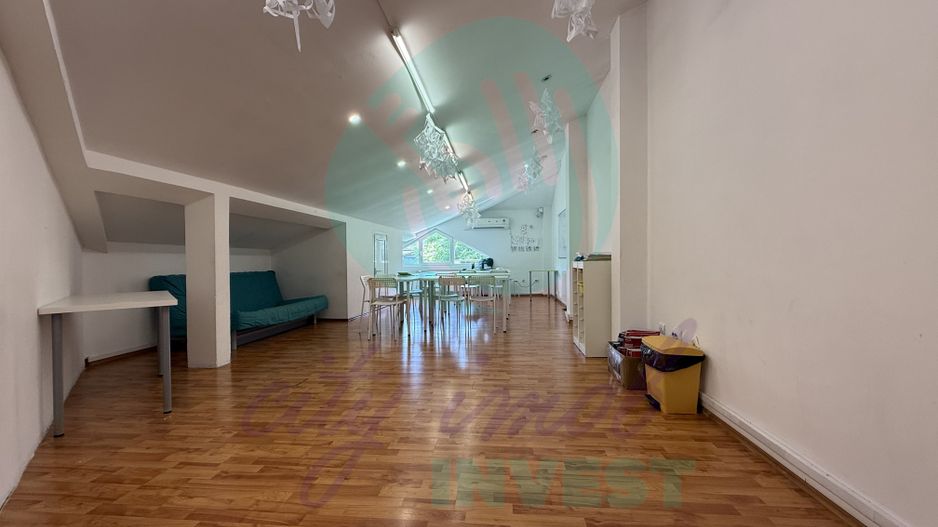 Casă multifuncțională | 330 mp + curte 220 mp - Poză 17