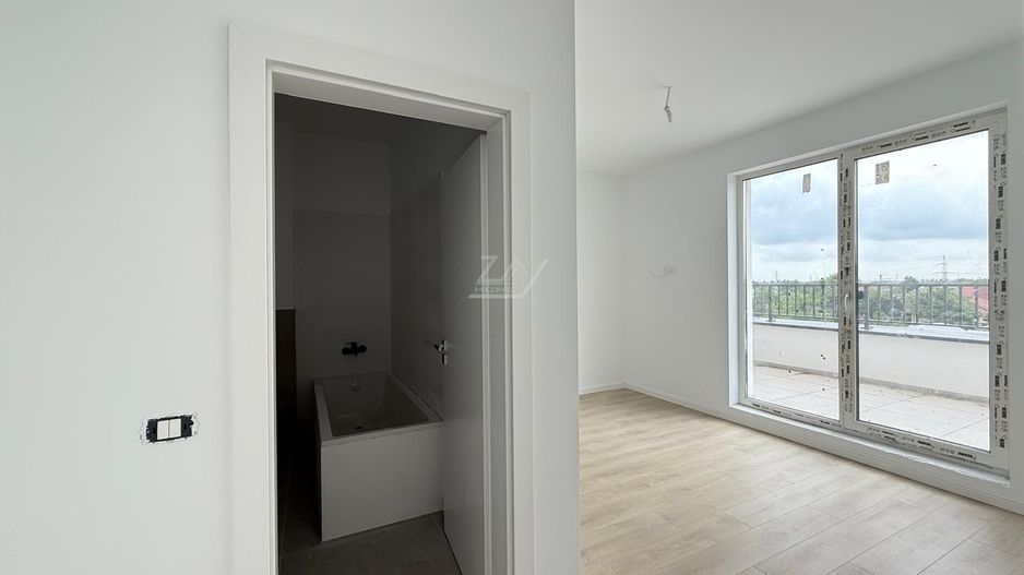 Bloc finalizat. Terasa 20 mp. 2 bai. Lift. 2 locuri de parcare. - Poză 6