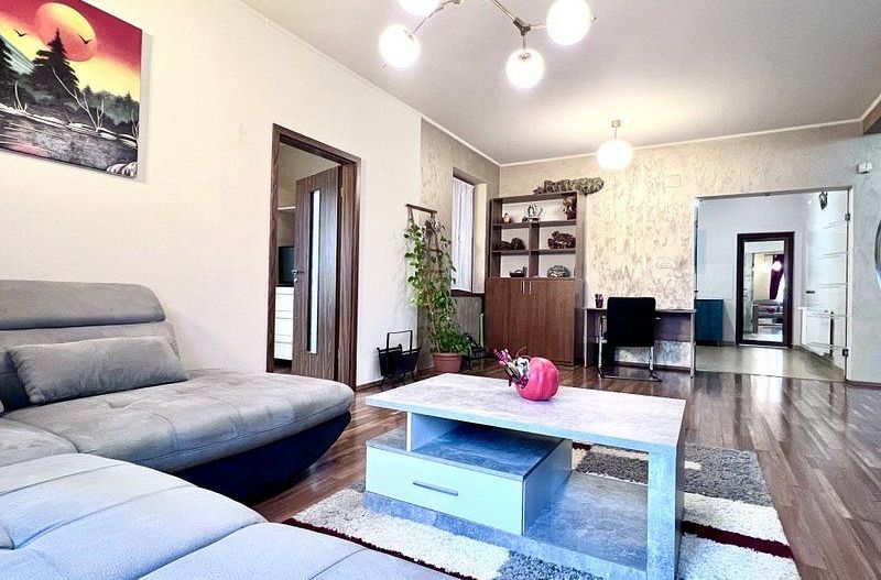 Apartament cu 3 camere,  terasa proprie - Ghiroda - Poză 3