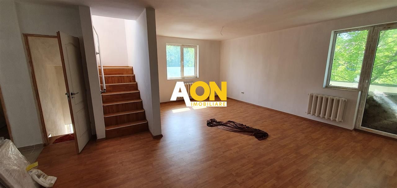 1/2 Duplex, 4 camere, garaj, 175 mp teren, Cetate - Poză 2