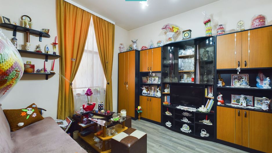 Clădire cu două apartamente zonă centrală - Poză 24