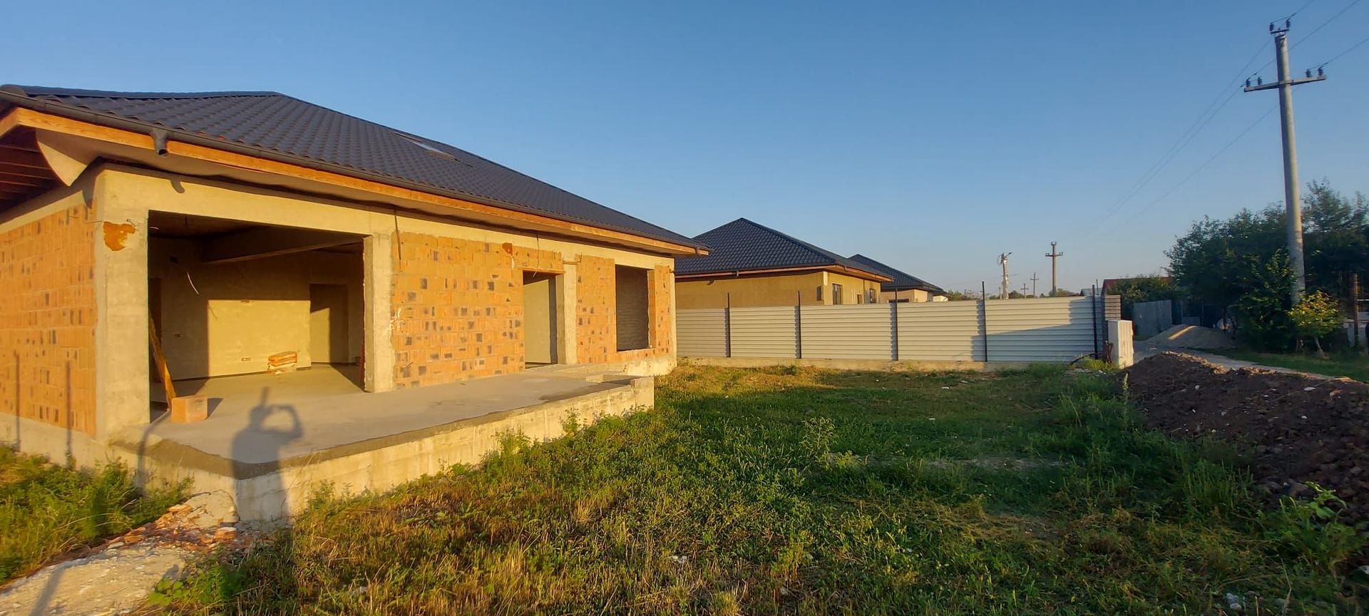 Casă cu 4 camere | Periș | 105 mp utili + terasă generoasă - Poză 1