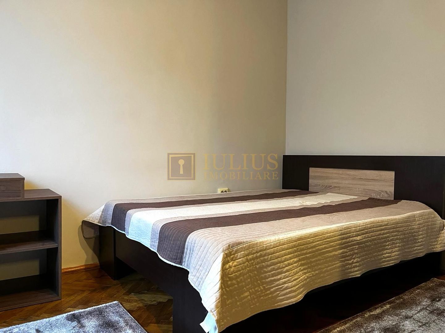 Ultra-central, 2 dormitoare, centrala proprie, langa UMFT. - Poză 14