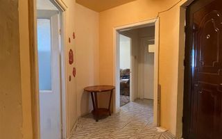 Apartament cu 3 camere2 bai si 2 balcoane situat in zona Dambovita - Poză 3