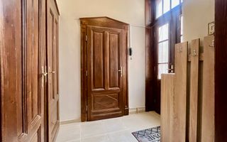 Apartament cu aer nobiliar,  clădire istorică,  zona Unirii - Medicina - Poză 12