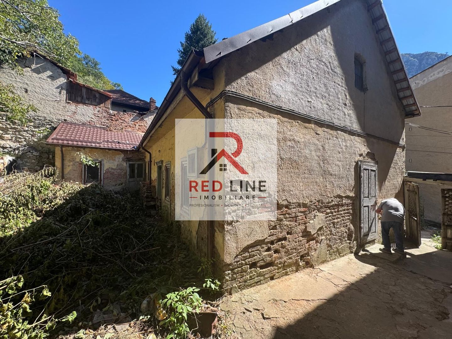 Casă individuală solidă din cărămidă 100 mp - B. Herculane - Poză 13