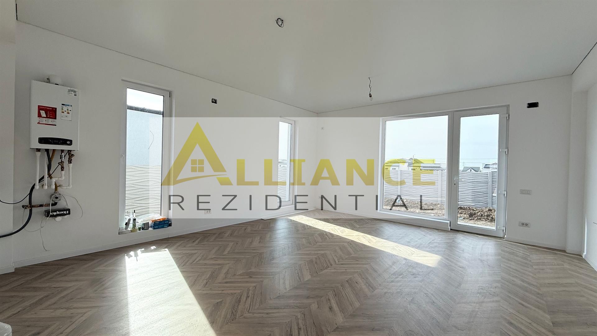 Casa Individuala - 4 camere - 2 bai - 371 mp teren - Poză 9