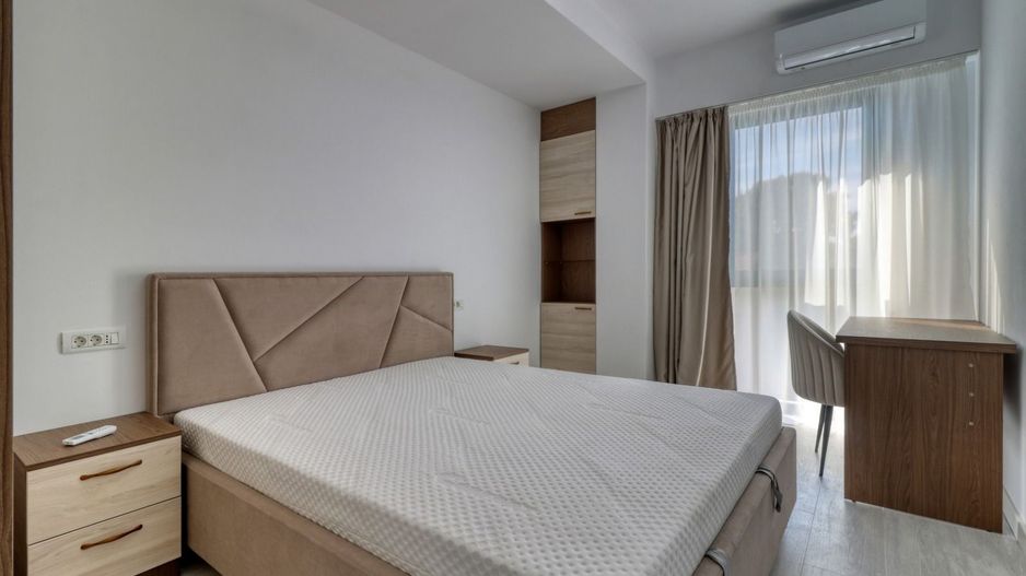 AP. 3 CAMERE DECEBAL, PRIMA INCHIRIERE, PARCARE, INCALZIRE PARDOSEALA - Poză 1