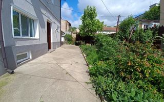 CENTRU SALA SPORTURILOR(COD03)- Casa interbelica si curte generoasa ! - Poză 1