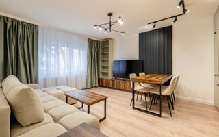 Apartament de vanzare 3 camere - Semicentral - Poză 1