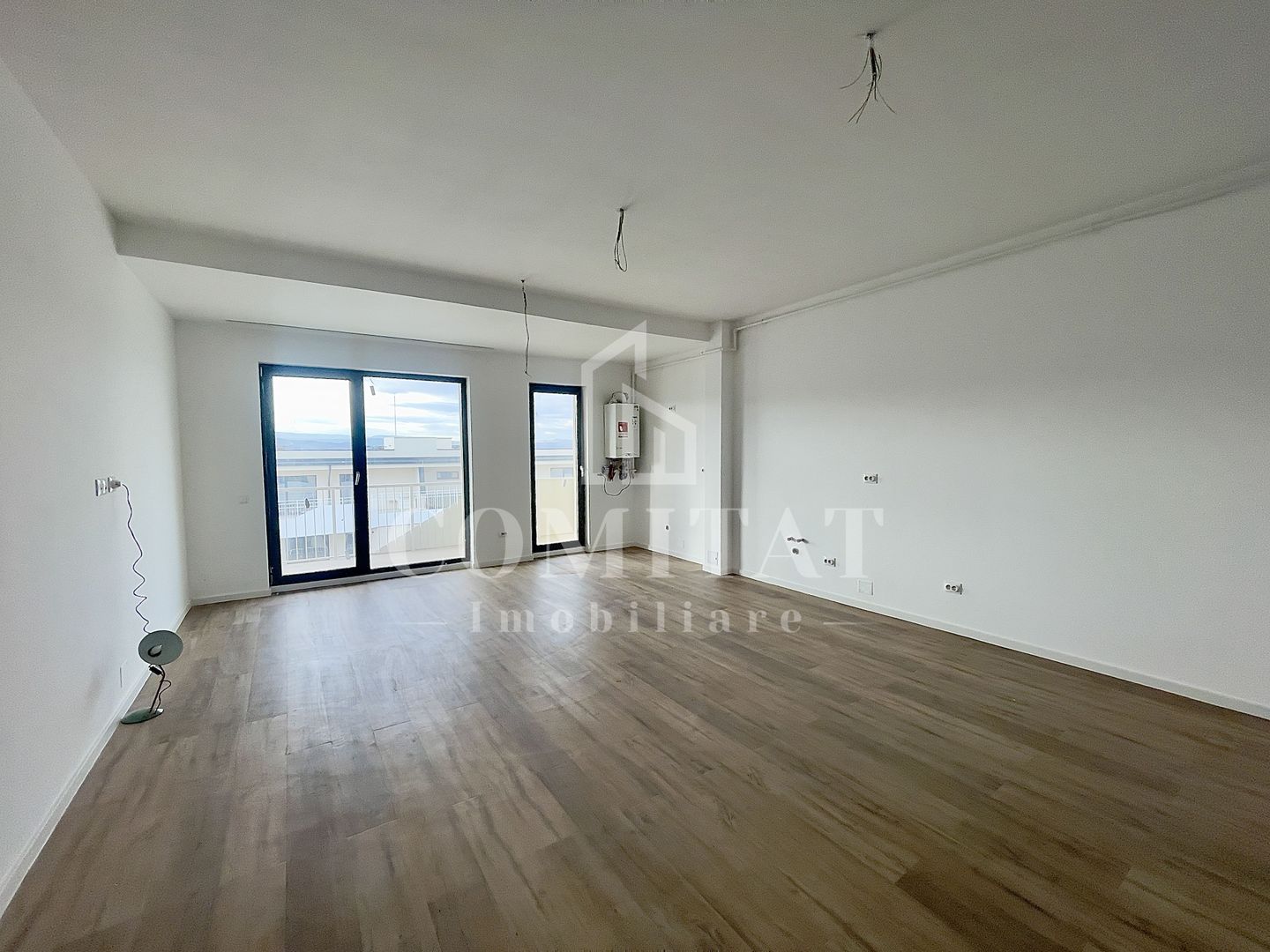 Nou în piață apartament mobilat și modern zona străzii Eroilor - Poză 2